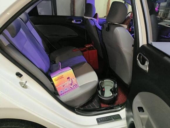 [上海·黑A] 二手起亚焕驰2017款 1.4L 手动智享版Value