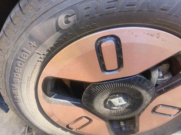 [南京·苏A] 二手宝骏宝骏KiWi EV2021款 艺术家 磷酸铁锂