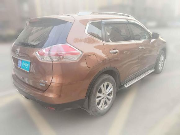 [济南·鲁A] 二手日产奇骏2014款 2.5L CVT领先版 4WD