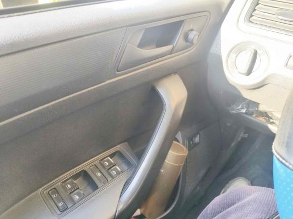 [上海·沪C] 二手大众桑塔纳2016款 1.6L 手动风尚版