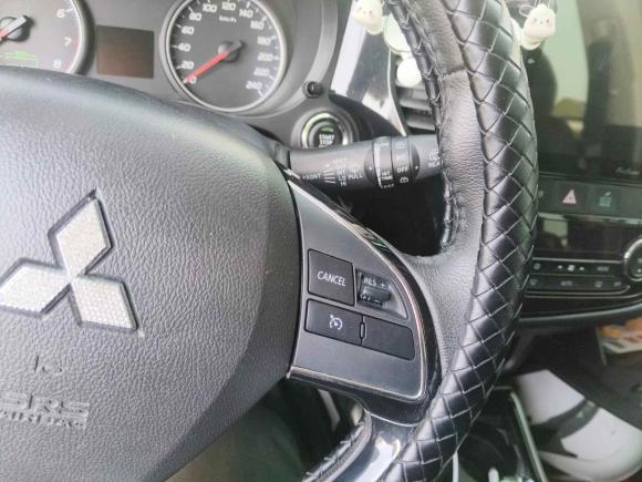 [杭州·鲁B] 二手三菱欧蓝德2017款 2.0L 两驱荣耀版 5座