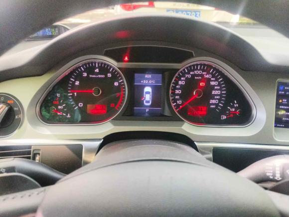 [上海·沪A] 二手奥迪奥迪A6L2011款 2.0 TFSI 自动舒适型