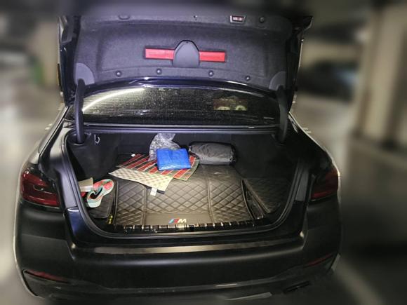 [深圳·粤B] 二手宝马宝马5系新能源2021款 535Le 先锋版M运动套装