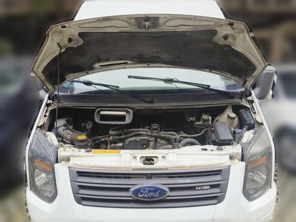 [成都·川A] 二手福特新世代全顺2009款 2.4T柴油标准型短轴中顶国III