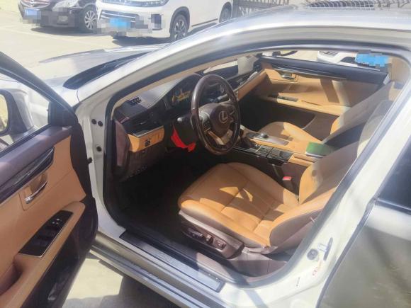 [成都·川A] 二手雷克萨斯雷克萨斯ES2015款 200 精英版