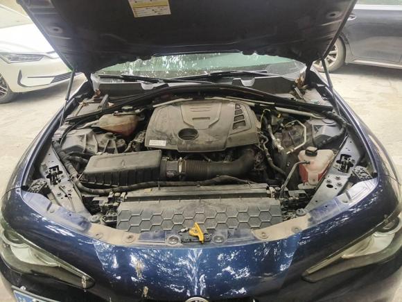 [上海·沪D] 二手阿尔法·罗密欧Giulia朱丽叶2017款 2.0T 200HP 豪华版