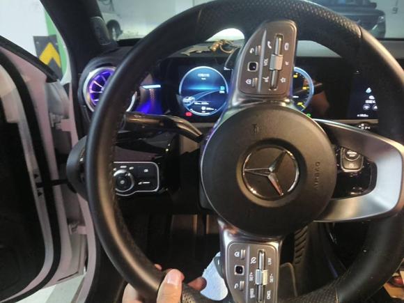 [南通·苏F] 二手奔驰奔驰A级2020款 A 200 L 运动轿车