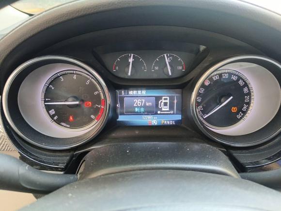 [青岛·鲁B] 二手别克威朗2015款 三厢 15S 自动领先型