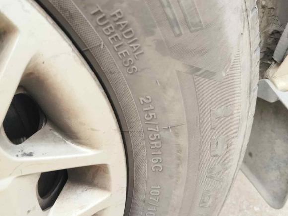 [宁波·浙B] 二手福特全顺2019款 2.0T柴油多功能商用车中轴中顶6座国VI