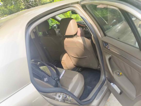 [广州·粤A] 二手大众宝来2014款 1.6L 自动舒适型