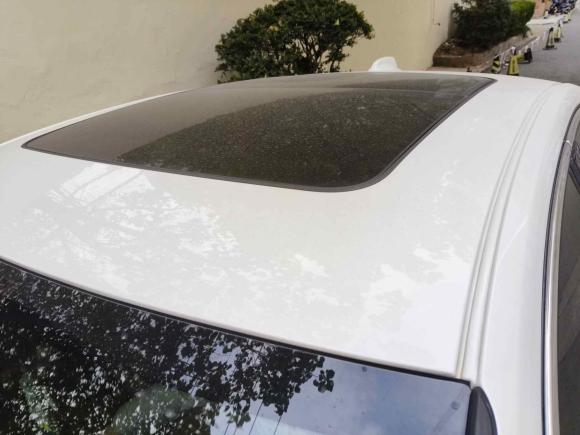 [上海·沪A] 二手沃尔沃沃尔沃S60插电式混动2022款 T8 E驱混动 四驱智逸豪华版