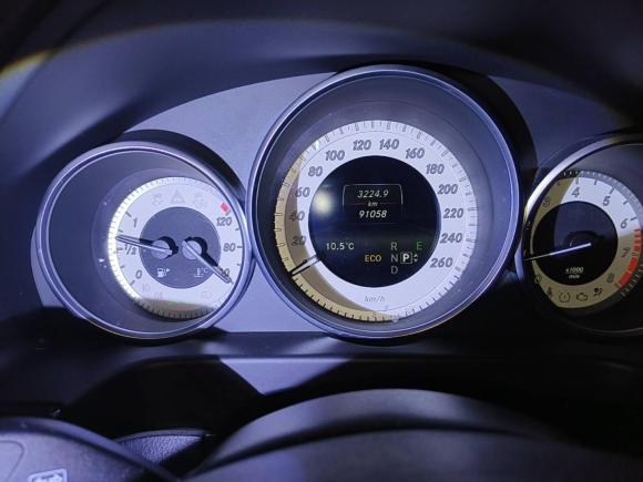 [上海·皖A] 二手奔驰奔驰E级2015款 E 260 L 运动豪华型