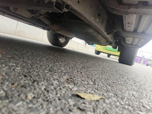 [杭州·浙A] 二手双龙雷斯特2011款 2.7T 四驱豪华导航版