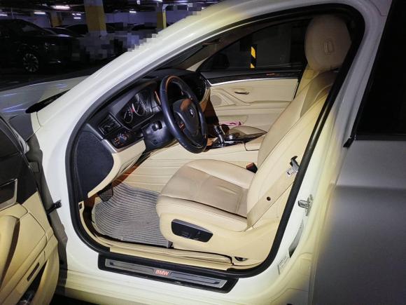 [佛山·粤B] 二手宝马宝马5系2014款 525Li 豪华设计套装