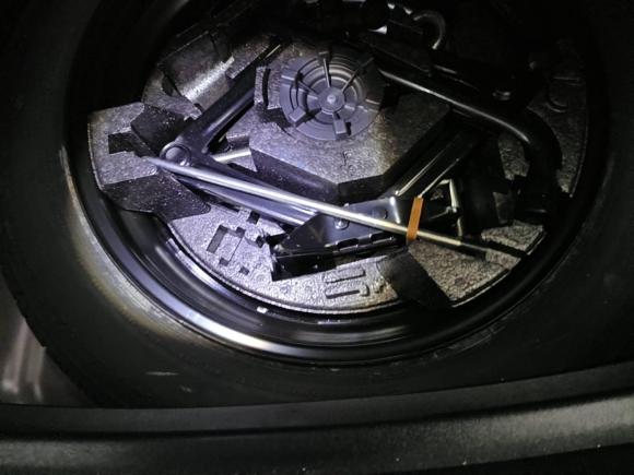 [杭州·浙A] 二手沃尔沃沃尔沃V402016款 T3 智逸版