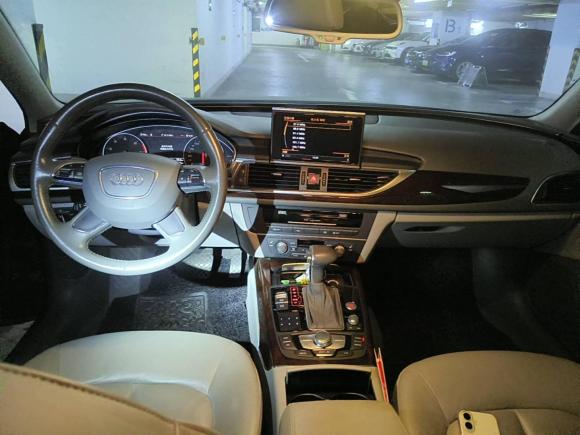 [上海·沪A] 二手奥迪奥迪A6L2012款 30 FSI 舒适型