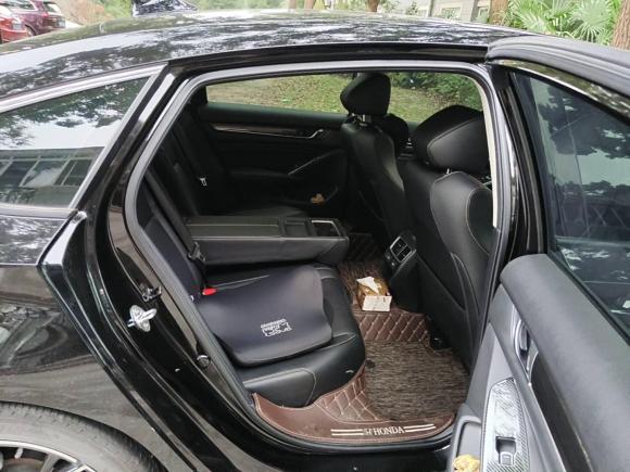 [上海·苏U] 二手本田雅阁2022款 260TURBO 幻夜·尊贵版