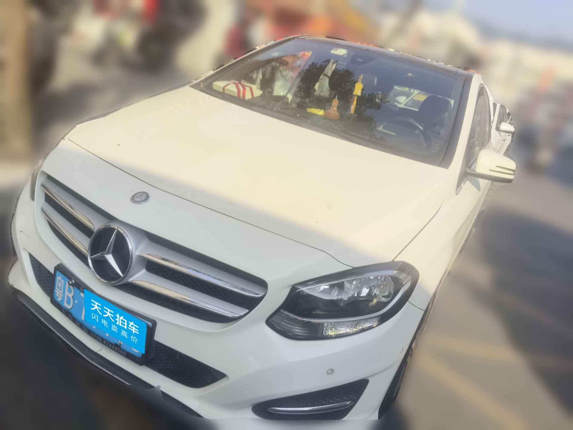 [深圳·粤B] 奔驰奔驰B级2015款 B 200 动感型