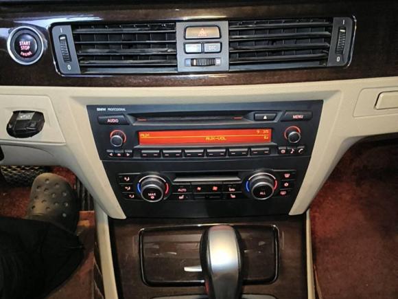 [成都·川A] 二手宝马宝马3系2011款 325i 时尚型