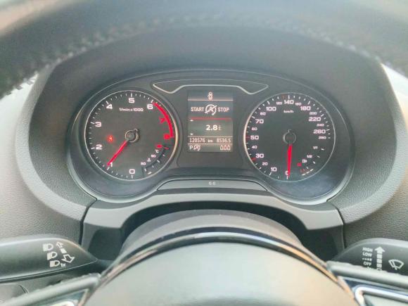 [无锡·苏B] 二手奥迪奥迪A32014款 Limousine 40 TFSI S line 舒适型