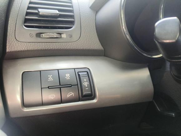 [深圳·粤B] 二手起亚索兰托2009款 2.4L 至尊版