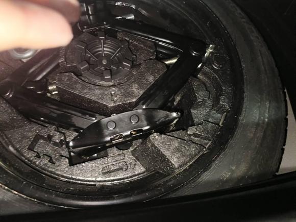 [嘉兴·浙F] 二手沃尔沃沃尔沃V402013款 2.0T 智雅版