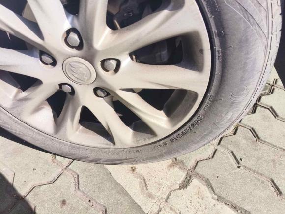 [宁波·浙B] 二手别克别克GL62018款 18T 6座豪华型