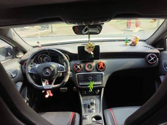 [上海·沪B] 二手奔驰奔驰A级AMG2016款 AMG A 45 4MATIC