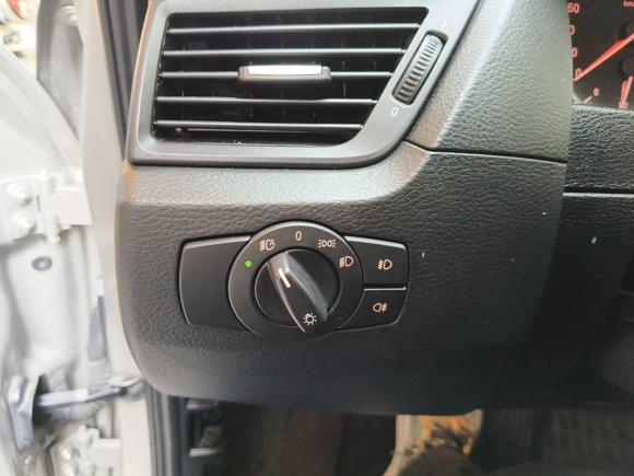 [武汉·鄂W] 二手宝马宝马X12010款 sDrive18i豪华型