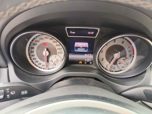 [上海·沪B] 二手奔驰奔驰GLA2016款 GLA 220 4MATIC 豪华型