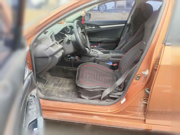 [青岛·鲁B] 二手本田思域2016款 220TURBO 手动豪华版