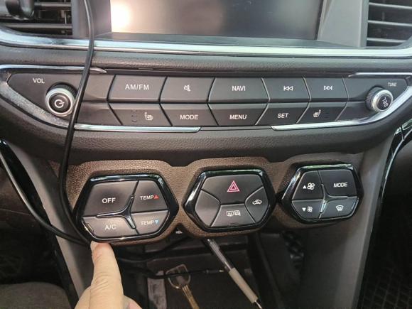 [广州·粤C] 二手广汽传祺传祺GS42015款 200T G-DCT豪华版