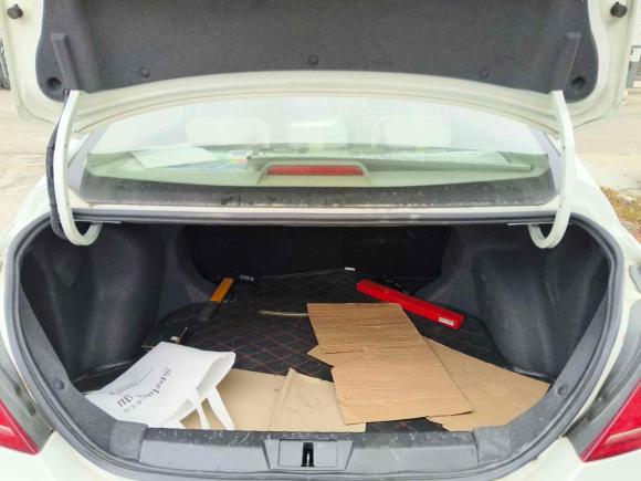 [佛山·粤E] 二手吉利汽车帝豪2016款 三厢 1.5L CVT豪华型