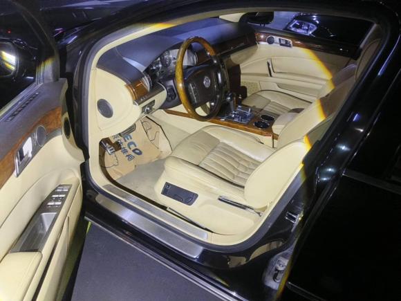 [上海·沪J] 二手大众辉腾2009款 3.6L V6 5座加长舒适版
