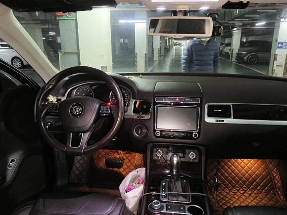 [苏州·苏E] 二手大众途锐2016款 3.0TSI 标配型
