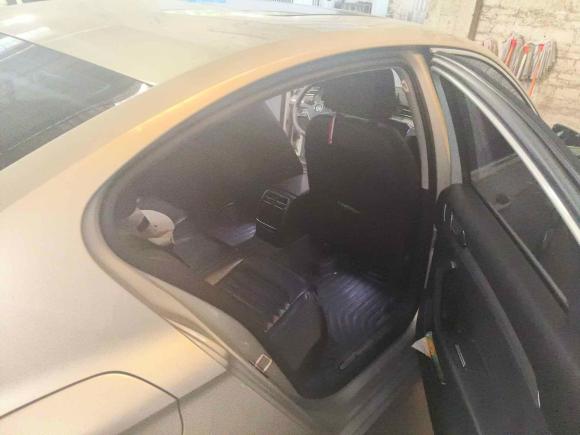 [佛山·粤E] 二手大众迈腾2017款 330TSI DSG 领先型