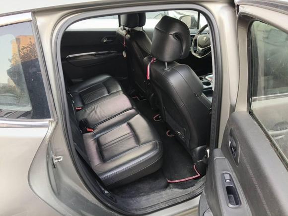 [南昌·赣A] 二手标致标致30082015款 2.0L 自动潮流版