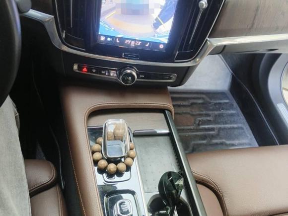 [广州·粤A] 二手沃尔沃沃尔沃S902022款 B5 智远豪华版