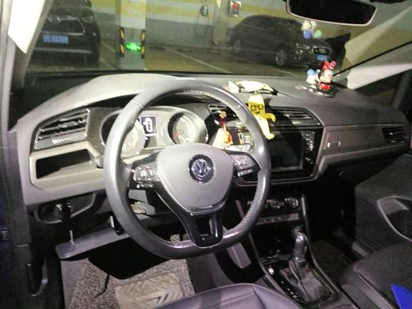 [上海·沪D] 二手大众途安2018款 途安L 280TSI DSG拓界版 7座 国VI