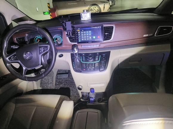 [上海·沪D] 二手别克别克GL82014款 3.0L XT豪华商务旗舰版