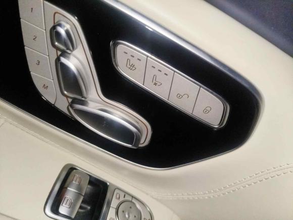 [上海·沪A] 二手奔驰奔驰V级2020款 V 260 L 长轴距豪华版