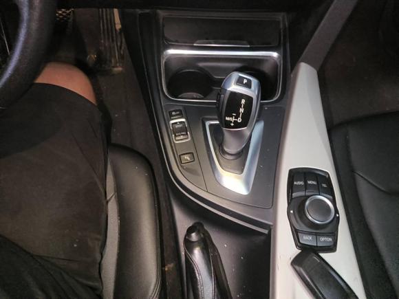 [苏州·苏U] 二手宝马宝马3系2015款 320Li 时尚型