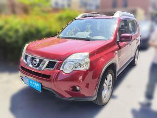日产奇骏2012款 2.5L 手动豪华版 4WD