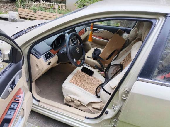 [上海·皖P] 二手别克凯越2013款 1.5L 自动经典型