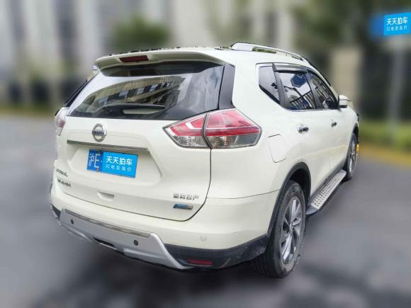 [上海·沪E] 二手日产奇骏2014款 2.5L CVT至尊版 4WD