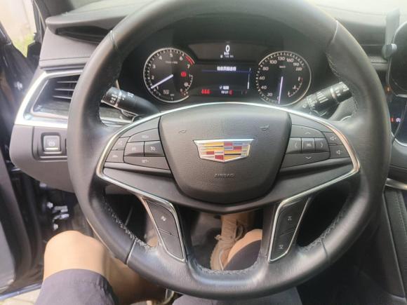 [上海·沪E] 二手凯迪拉克凯迪拉克XT52021款 2.0T 两驱豪华型