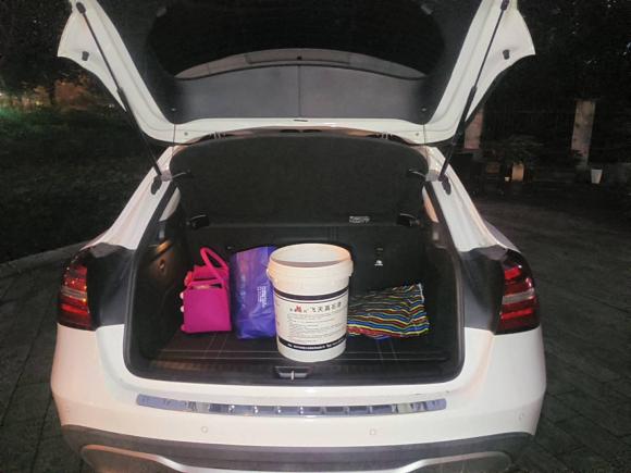 [嘉兴·浙F] 二手奔驰奔驰GLA2017款 GLA 220 4MATIC 时尚型