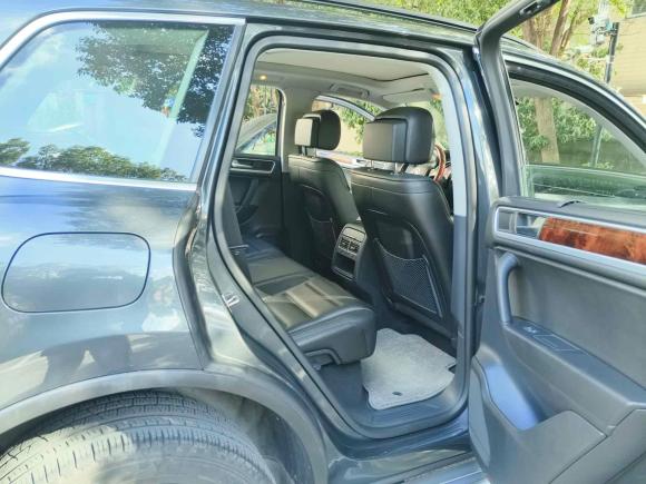 [上海·沪A] 二手大众途锐2011款 3.0TSI 舒适型