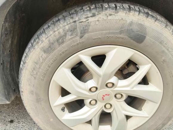 [嘉兴·鄂J] 二手五菱汽车五菱宏光S32019款 1.5L 手动豪华型 国VI