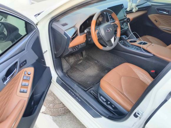 [济南·鲁A] 二手丰田亚洲龙2019款 双擎 2.5L Limited旗舰版 国V